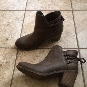 Roxy boots